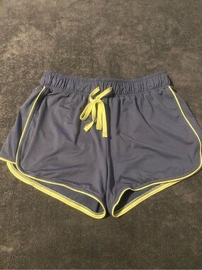 SO Women's Athletic Shorts in Gray with Yellow Trim